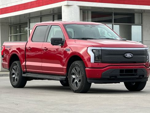 Used 2024 Ford F150 Lightning Flash image 8