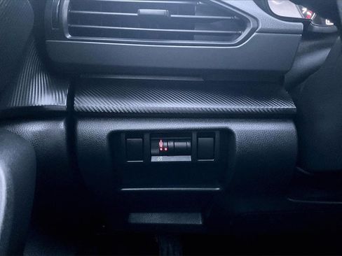 Used 2024 Subaru Crosstrek 2.0i Premium image 34