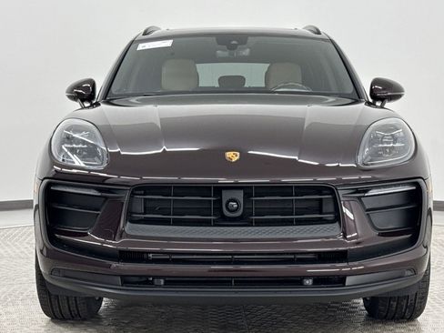 Used 2025 Porsche Macan Turbo AWD/4WD image 10