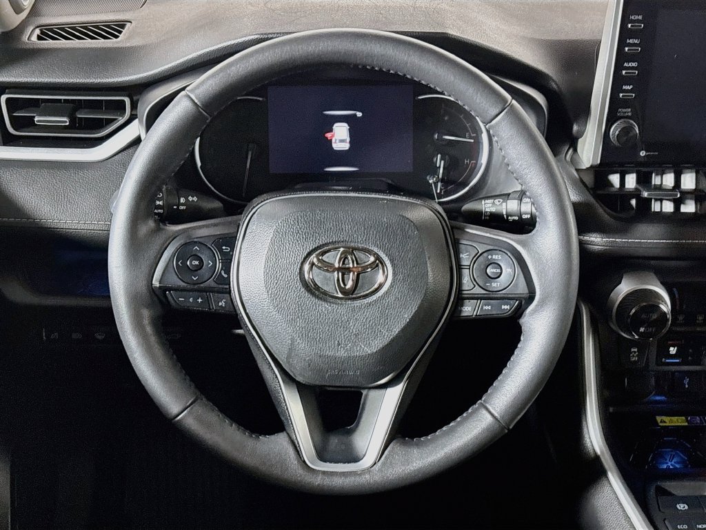 Used 2022 Toyota RAV4 Limited AWD/4WD image 13