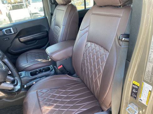 Used 2020 Jeep Gladiator Sport w/ Quick Order Package 24S AWD/4WD image 12