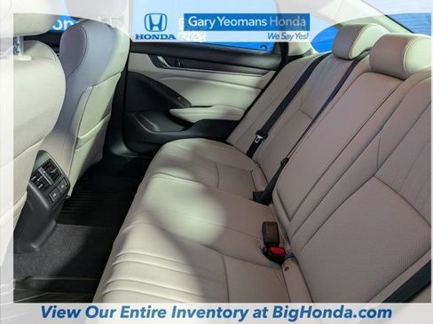 Used 2021 Honda Accord Touring image 19