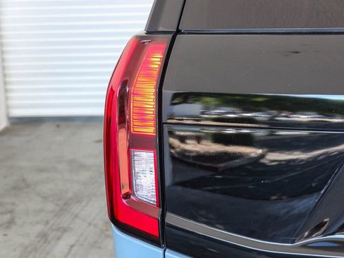 Certified 2025 Ford Expedition Active RWD image 7