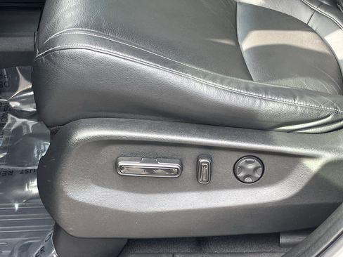 Certified 2024 Honda Odyssey Touring image 17