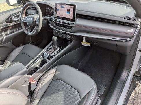 New 2026 Jeep Compass Trailhawk w/ Sun, Sound & Navigation Group image 35