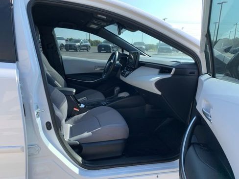 Used 2023 Toyota Corolla SE image 14
