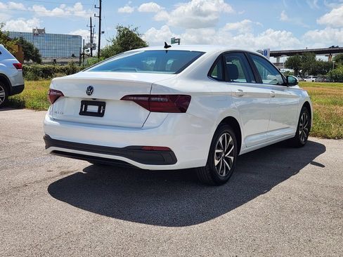 Used 2023 Volkswagen Jetta S FWD image 3
