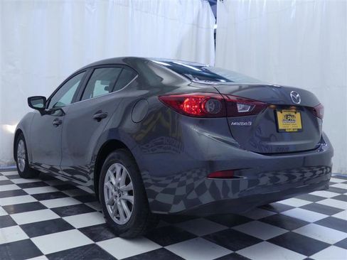Used 2017 MAZDA MAZDA3 Sport w/ Preferred Equipment Package image 5