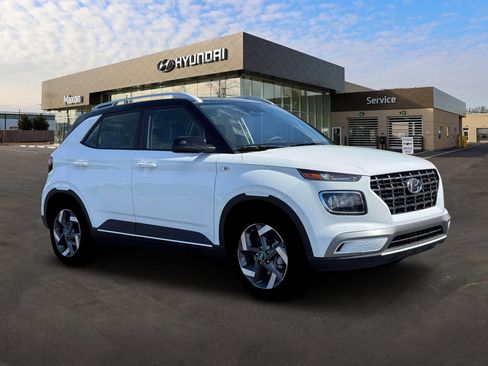 New 2026 Hyundai Venue SEL image 10