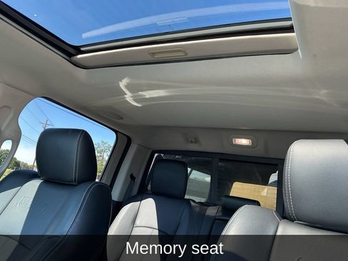 Used 2018 RAM 1500 Laramie w/ Convenience Group AWD/4WD image 14