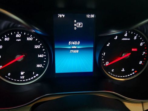 Used 2019 Mercedes-Benz C 300 4MATIC Sedan image 21
