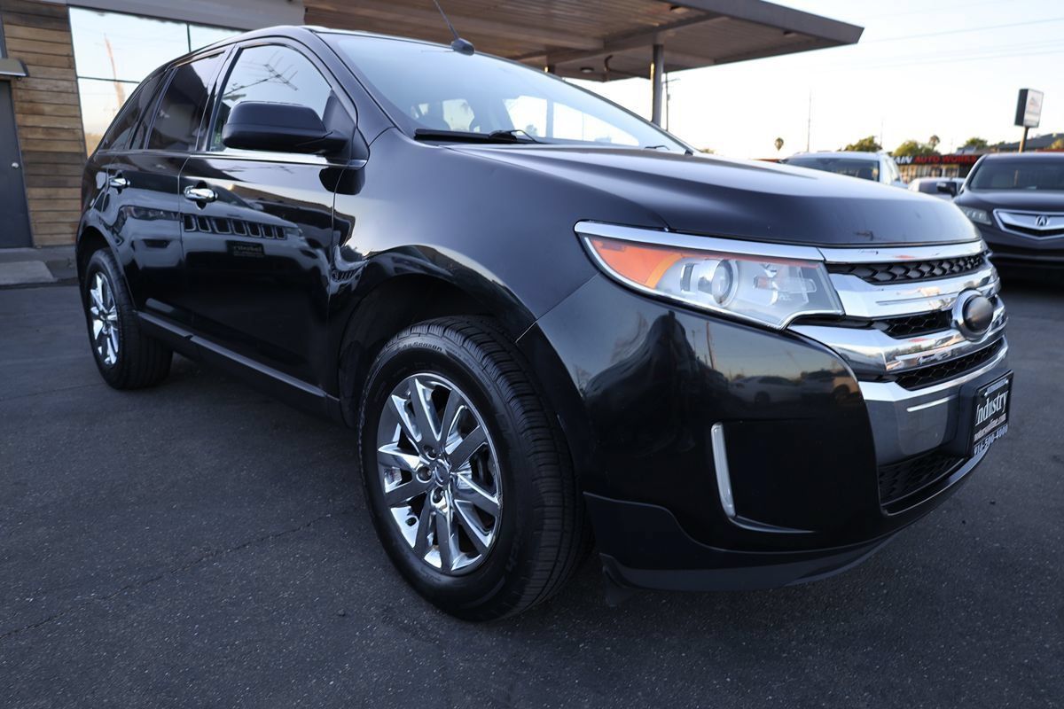 Used 2013 Ford Edge Limited FWD image 30