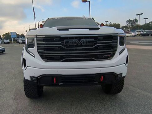 New 2025 GMC Sierra 1500 AT4 w/ AT4 Premium Package image 4