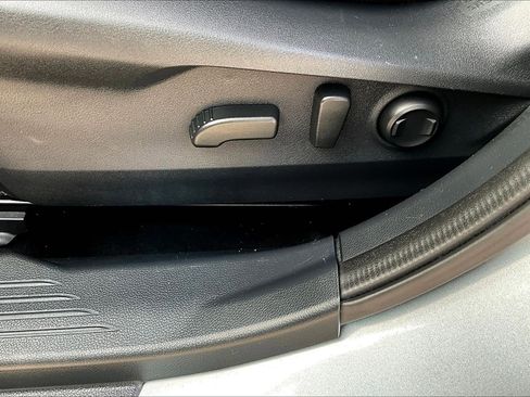 Used 2021 Subaru Outback Premium image 35