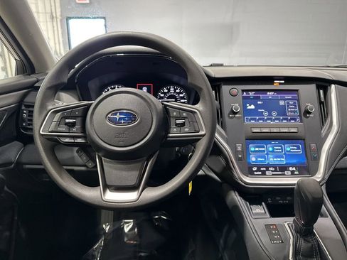 Used 2021 Subaru Outback 2.5i image 9