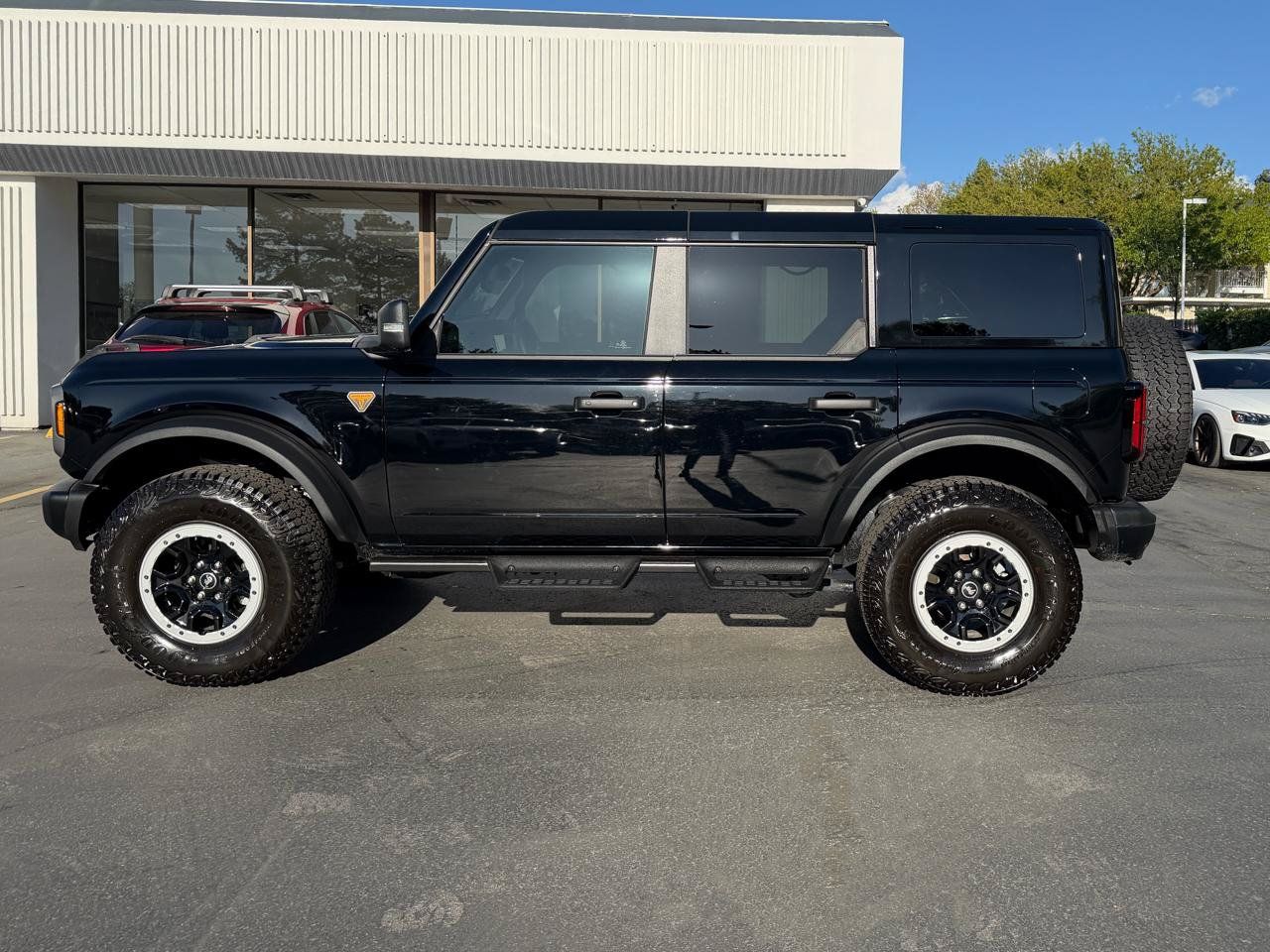 Used 2025 Ford Bronco Badlands AWD/4WD image 16