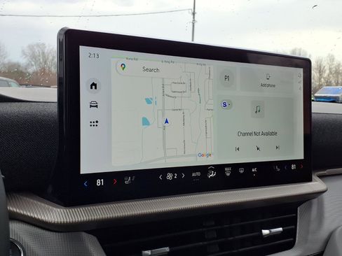 Used 2025 Ford Explorer Active w/ Active Comfort Package image 13