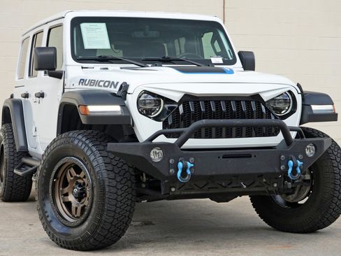 Used 2022 Jeep Wrangler Unlimited Rubicon 4xe w/ Cold Weather Group AWD/4WD image 2