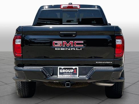 Used 2025 GMC Canyon Denali AWD/4WD image 5