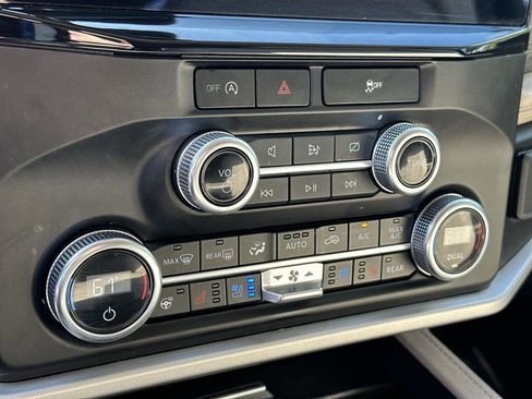 Used 2024 Ford Expedition Max Limited image 28