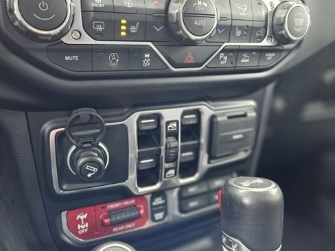 Used 2022 Jeep Wrangler Unlimited Rubicon w/ LED Lighting Group image 10