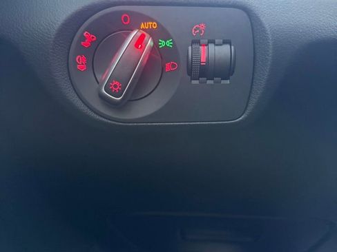 Used 2017 Audi Q3 2.0T Premium image 27