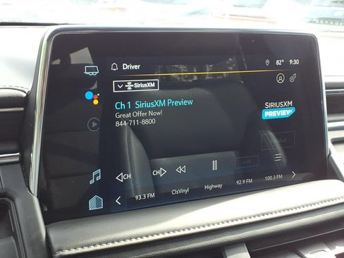 Used 2022 Chevrolet Suburban LT RWD image 24