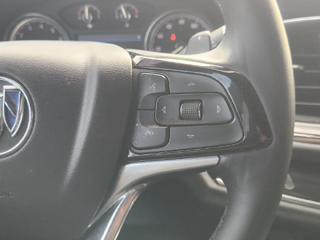 Used 2022 Buick Enclave Essence w/ Experience Buick Package FWD image 27