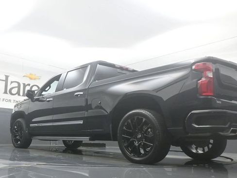 Used 2024 Chevrolet Silverado 1500 High Country w/ High Country Premium Package AWD/4WD image 5