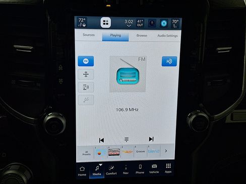 Used 2023 RAM 1500 Limited image 15