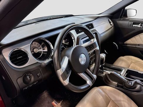 Used 2012 Ford Mustang Premium RWD image 9
