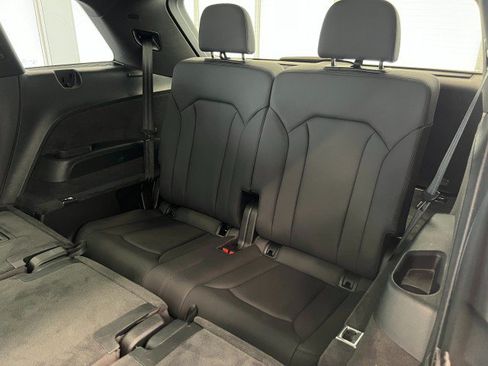 Used 2021 Audi Q7 3.0T Premium Plus AWD/4WD image 37