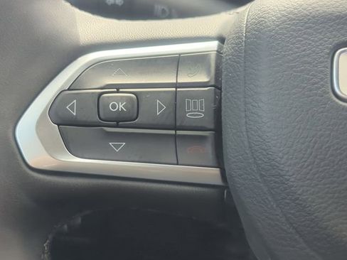 Used 2025 Jeep Compass Limited w/ Elite Group image 15