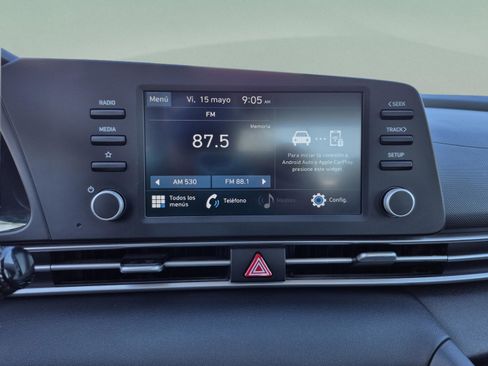 Certified 2021 Hyundai Elantra SE FWD image 22