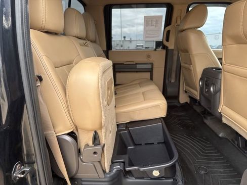 Used 2011 Ford F250 Lariat w/ Lariat Interior Pkg image 46