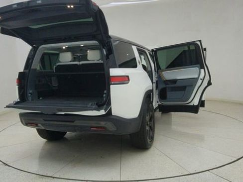 Used 2025 Rivian R1S Premium AWD/4WD image 76