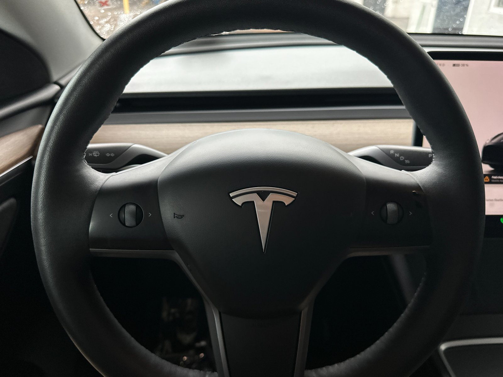 Used 2025 Tesla Model Y Long Range RWD image 22