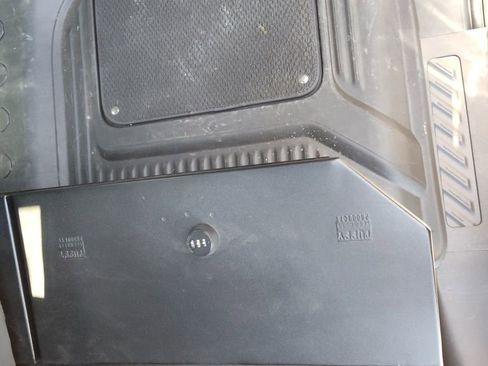 Used 2025 GMC Sierra 1500 AT4 w/ AT4 Premium Package image 9