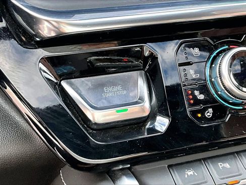 Used 2023 GMC Sierra 1500 Denali Ultimate image 28