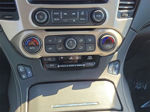 Used 2017 GMC Yukon Denali image 30