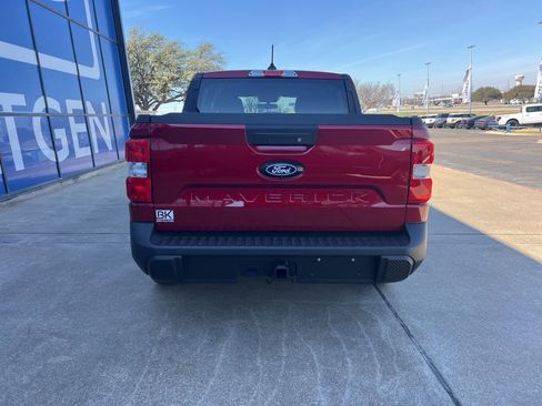 New 2026 Ford Maverick XLT w/ XLT Luxury Package FWD image 6