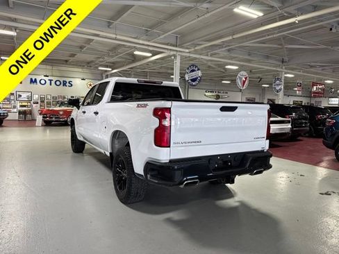 Used 2021 Chevrolet Silverado 1500 Custom Trail Boss AWD/4WD image 3
