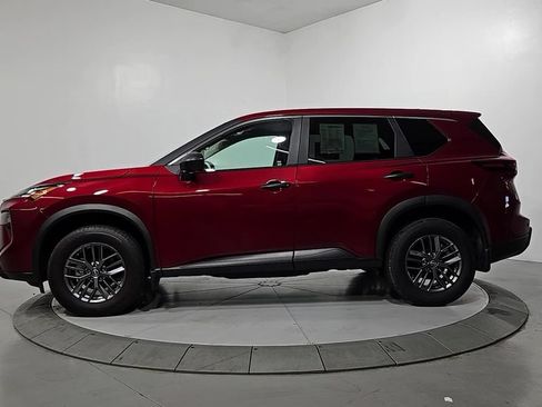 Certified 2025 Nissan Rogue S AWD/4WD image 2