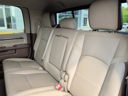 Used 2021 RAM 3500 Laramie AWD/4WD image 17