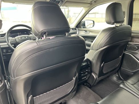 Used 2021 Jeep Grand Cherokee L Limited image 29