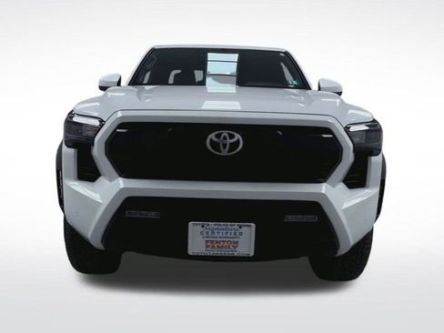 Used 2024 Toyota Tacoma TRD Off-Road image 18
