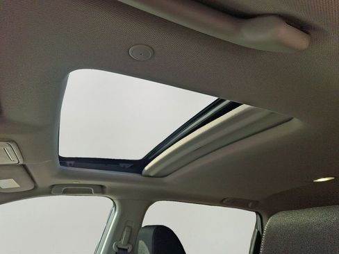 Used 2023 Honda CR-V EX image 15