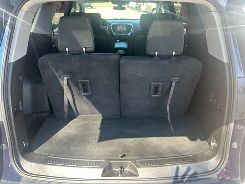 Used 2017 GMC Acadia SLE image 17