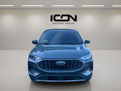 Used 2023 Ford Escape Active w/ Cold Weather Package image 8