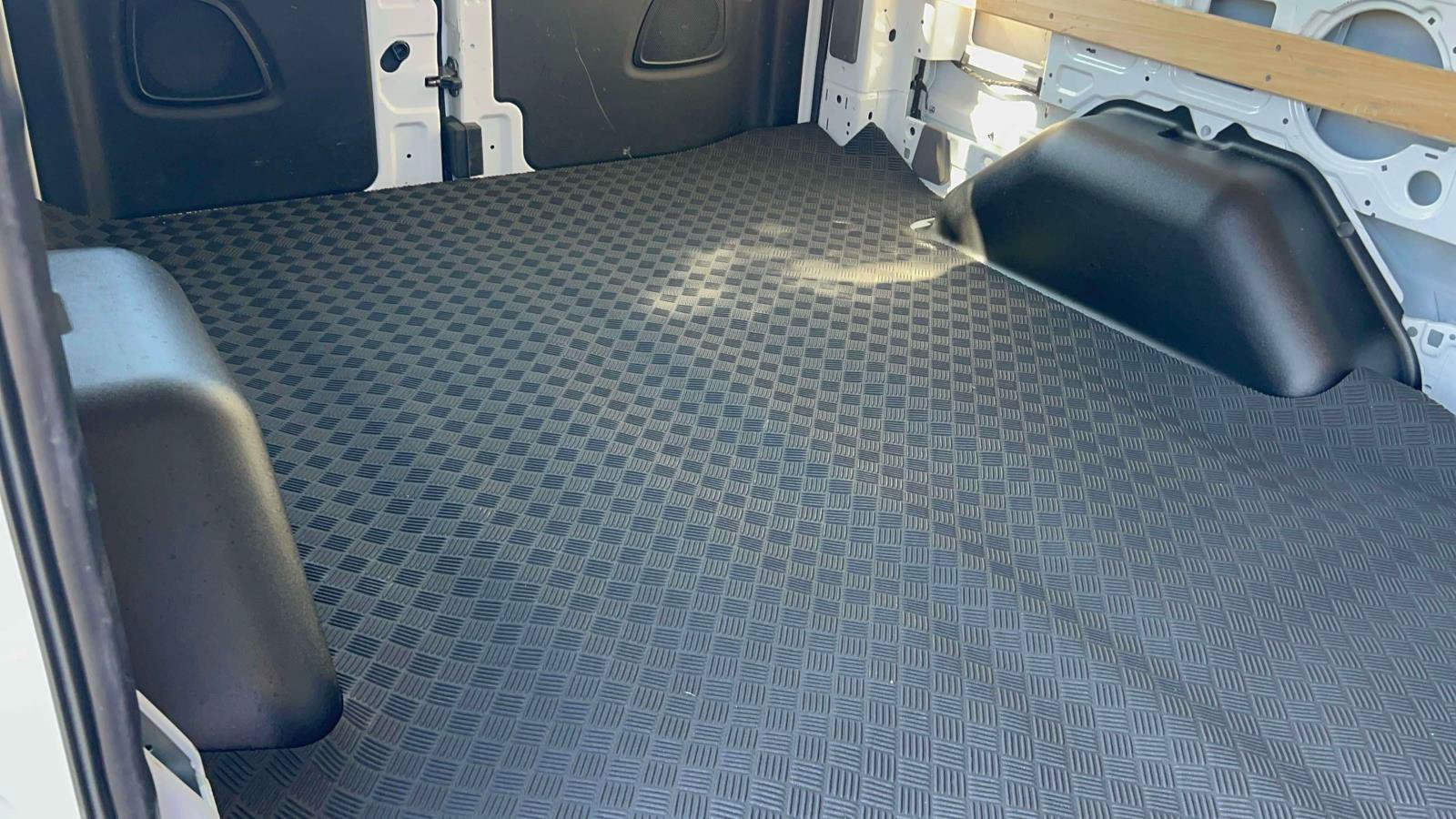 Used 2025 Ford Transit 250 Low Roof w/ Exterior Upgrade Package RWD image 20
